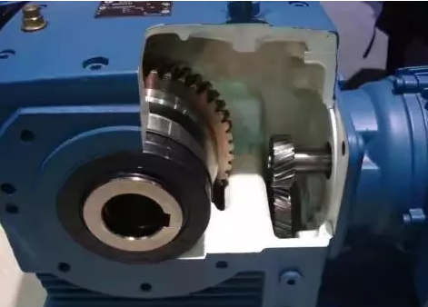 S斜齒輪蝸輪蝸桿減速機